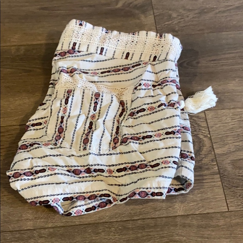 Super cute loose fitting shorts